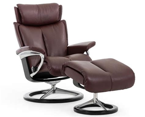 Discover the Difference: Stressless Majic Laege vs Standard Recliners